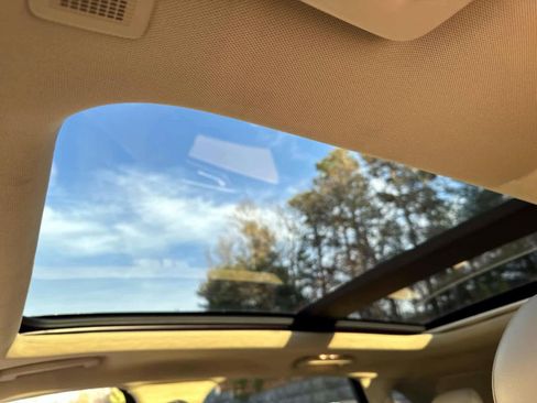 Used 2019 Ford Edge SEL w/ Equipment Group 201A image 14