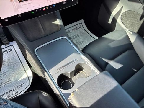 Used 2023 Tesla Model Y AWD image 16