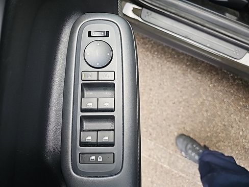 Certified 2025 Hyundai Santa Fe SEL image 11