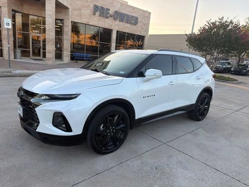 Used 2021 Chevrolet Blazer RS w/ Enhanced Convenience Package FWD image 2