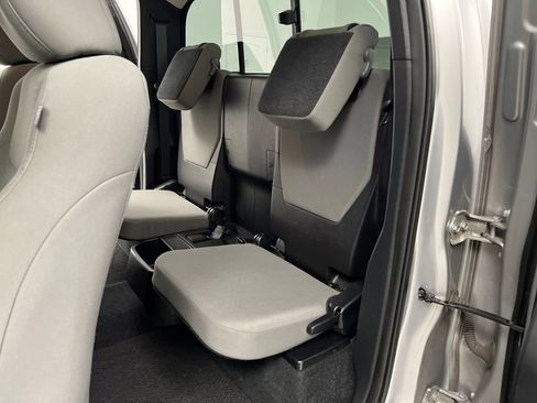 Used 2016 Toyota Tacoma SR RWD image 13