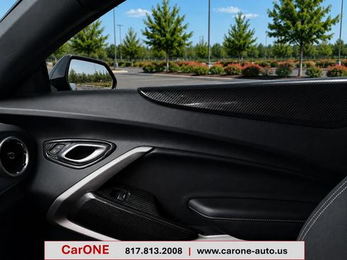 Used 2017 Chevrolet Camaro SS RWD image 19