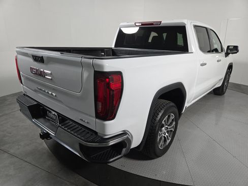 Used 2025 GMC Sierra 1500 SLT RWD image 4
