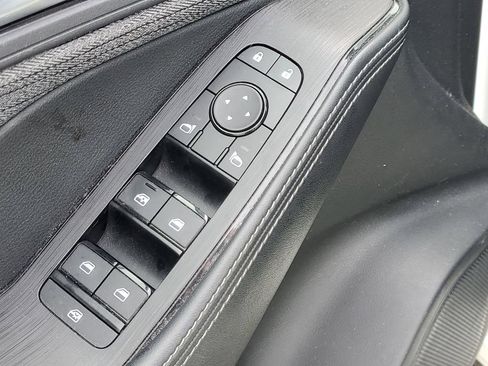 Used 2023 Nissan Rogue SV AWD/4WD image 18