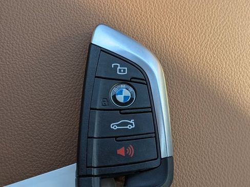 Used 2025 BMW M440i RWD image 29