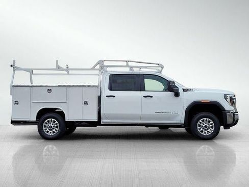 New 2026 GMC Sierra 2500 Pro w/ Convenience Package RWD image 3
