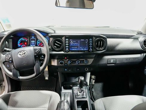 Used 2020 Toyota Tacoma SR image 19