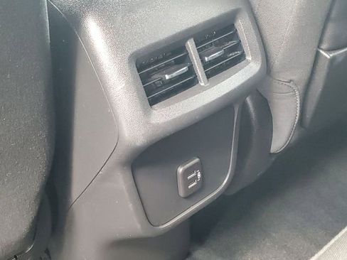 Used 2023 GMC Terrain SLE FWD image 29