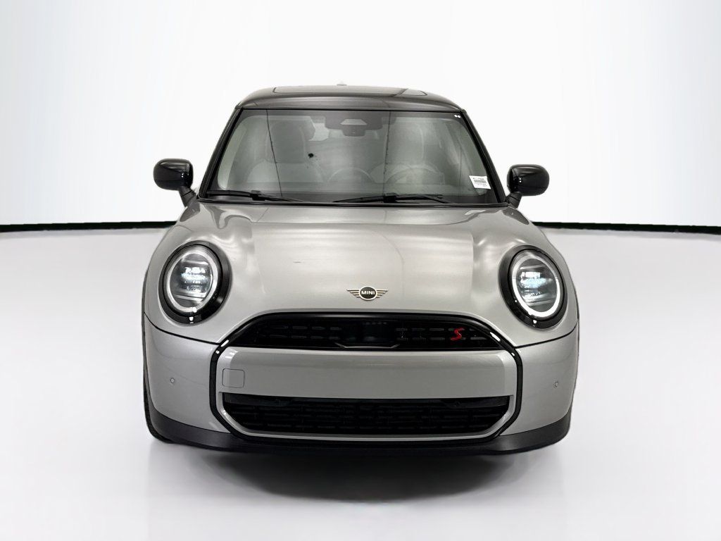 Used 2025 MINI Cooper S FWD image 2