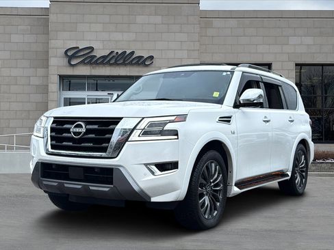Used 2022 Nissan Armada Platinum image 5