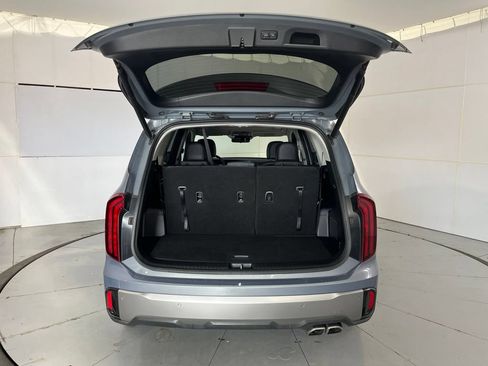 Used 2025 Kia Telluride S FWD image 13