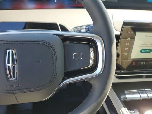 New 2026 Lincoln Nautilus Reserve AWD/4WD image 25