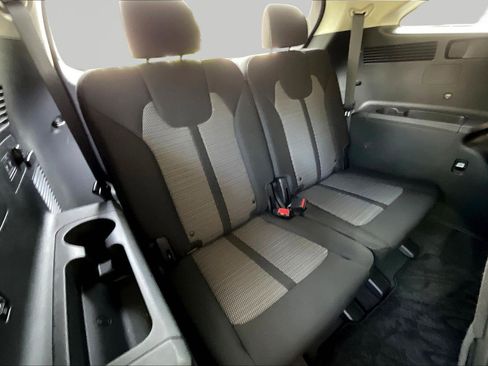 Used 2023 Kia Sorento LX FWD image 25