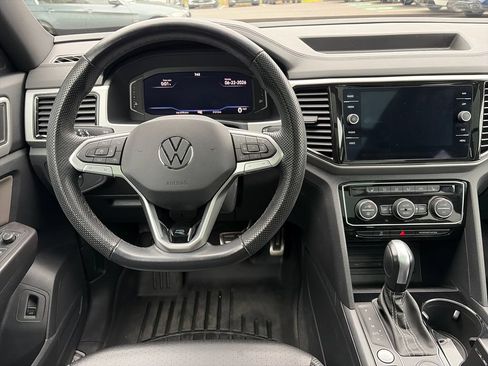 Used 2023 Volkswagen Atlas Cross Sport SEL R-Line AWD/4WD image 13