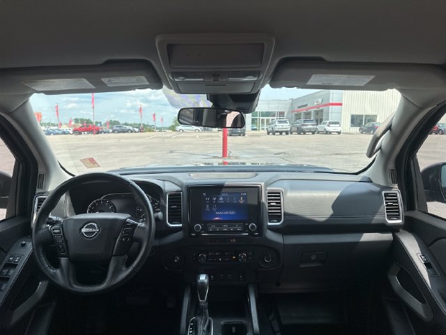 Used 2023 Nissan Frontier SV w/ SV Convenience Package RWD image 11