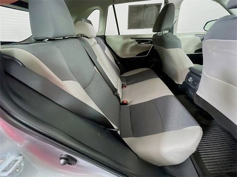 Used 2025 Toyota RAV4 XLE w/ Convenience Package image 28