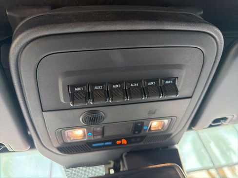 Used 2022 Ford Bronco Outer Banks AWD/4WD image 12