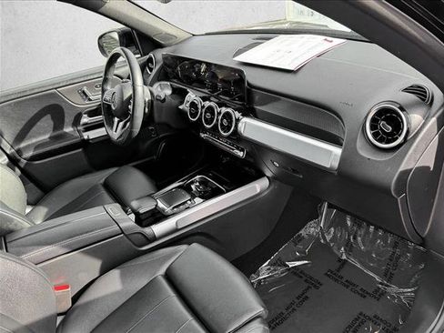 Used 2023 Mercedes-Benz GLB 250 4MATIC image 21