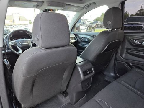Used 2024 GMC Terrain SLE w/ Driver Convenience Package FWD image 31