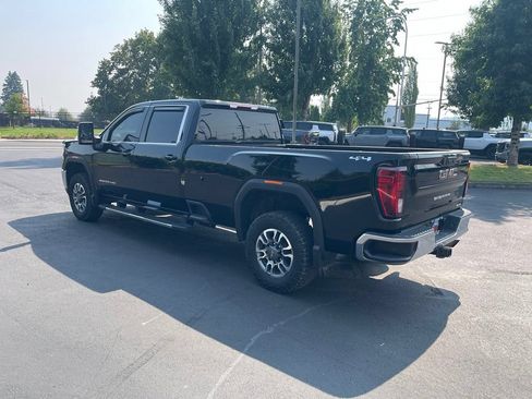 Used 2022 GMC Sierra 3500 SLE w/ SLE Value Package AWD/4WD image 3