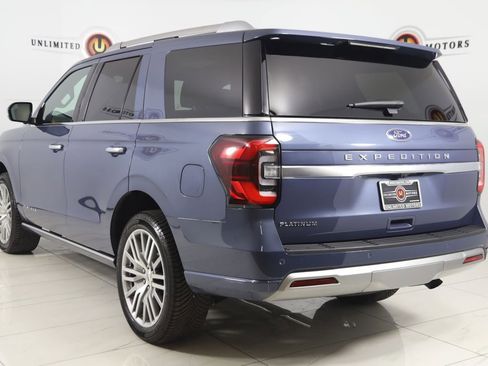 Used 2023 Ford Expedition Platinum AWD/4WD image 4