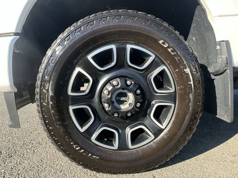 Used 2024 Ford F250 Platinum w/ FX4 Off-Road Package AWD/4WD image 20