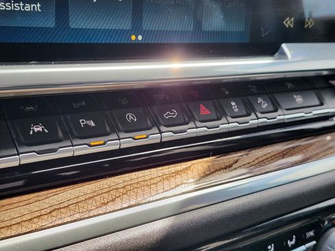 Used 2022 Chevrolet Silverado 1500 LT Trail Boss w/ LT Trail Boss Premium Package image 25