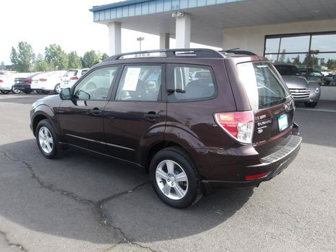 Used 2013 Subaru Forester 2.5X w/ Alloy Wheel Pkg AWD/4WD image 3
