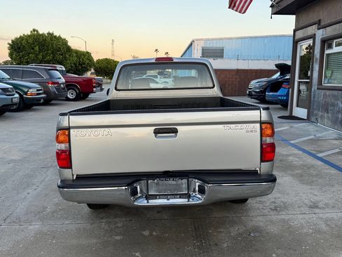 Used 2003 Toyota Tacoma 2WD Xtracab image 9