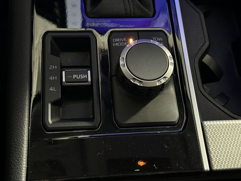 Used 2023 Toyota Sequoia Limited image 28