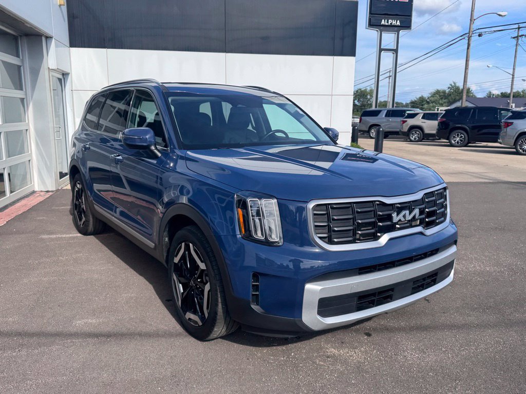 Used 2025 Kia Telluride S AWD/4WD image 6