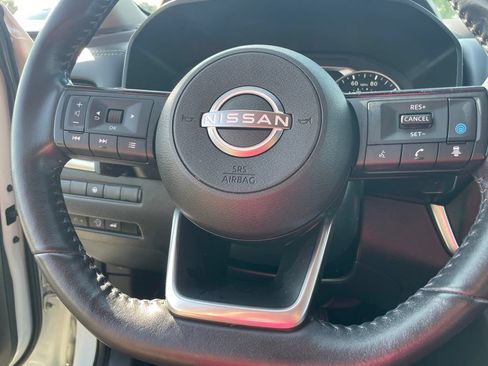 Used 2023 Nissan Rogue SV w/ SV Premium B Package AWD/4WD image 13