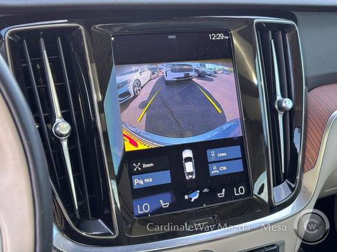 Used 2022 Volvo S60 B5 Momentum w/ Premium Package image 23