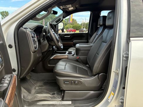 Used 2022 Chevrolet Silverado 2500 High Country w/ Z71 Off-Road Package AWD/4WD image 13