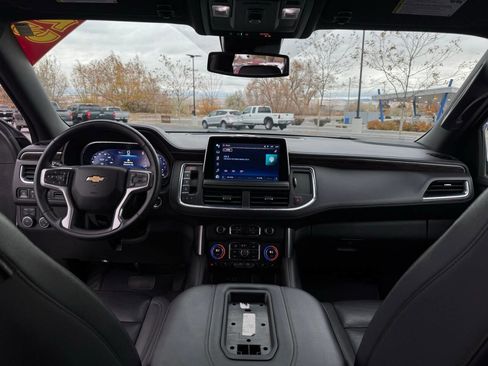 Used 2023 Chevrolet Suburban LT image 33