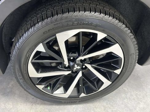 Used 2023 Mitsubishi Outlander SE FWD image 9