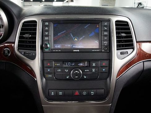 Used 2013 Jeep Grand Cherokee Limited w/ Trailer Tow Group IV AWD/4WD image 15