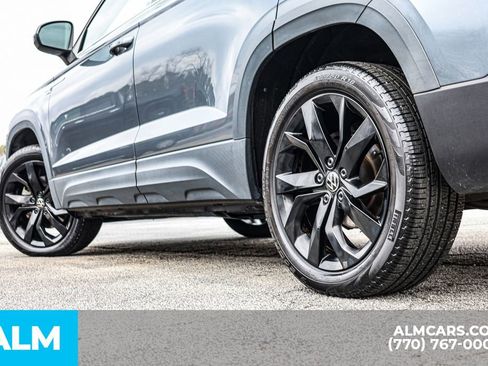 Used 2022 Volkswagen Taos SE image 17
