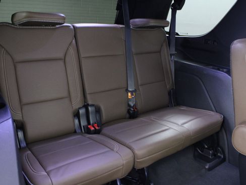 Used 2023 Chevrolet Tahoe High Country w/ Premium Package 2 image 17