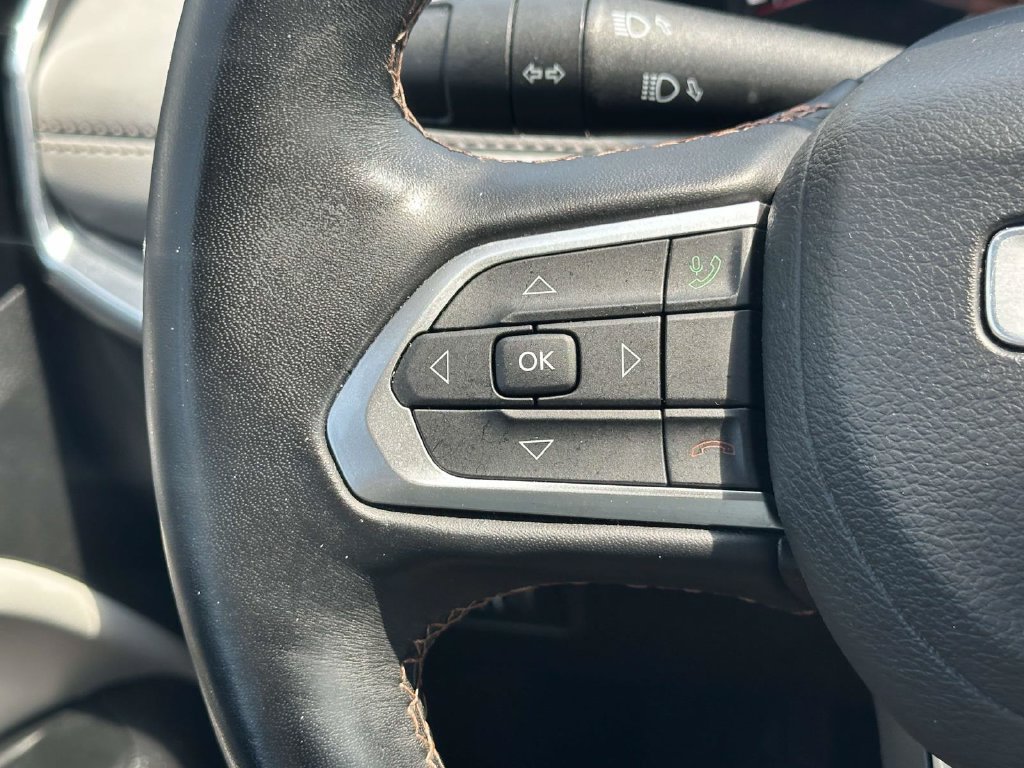 Used 2022 Jeep Compass Limited AWD/4WD image 22
