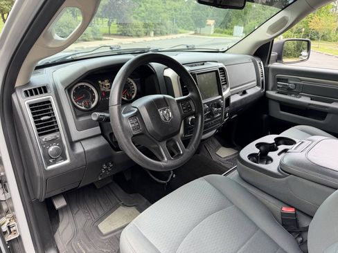 Used 2016 RAM 1500 Classic SLT AWD/4WD image 13