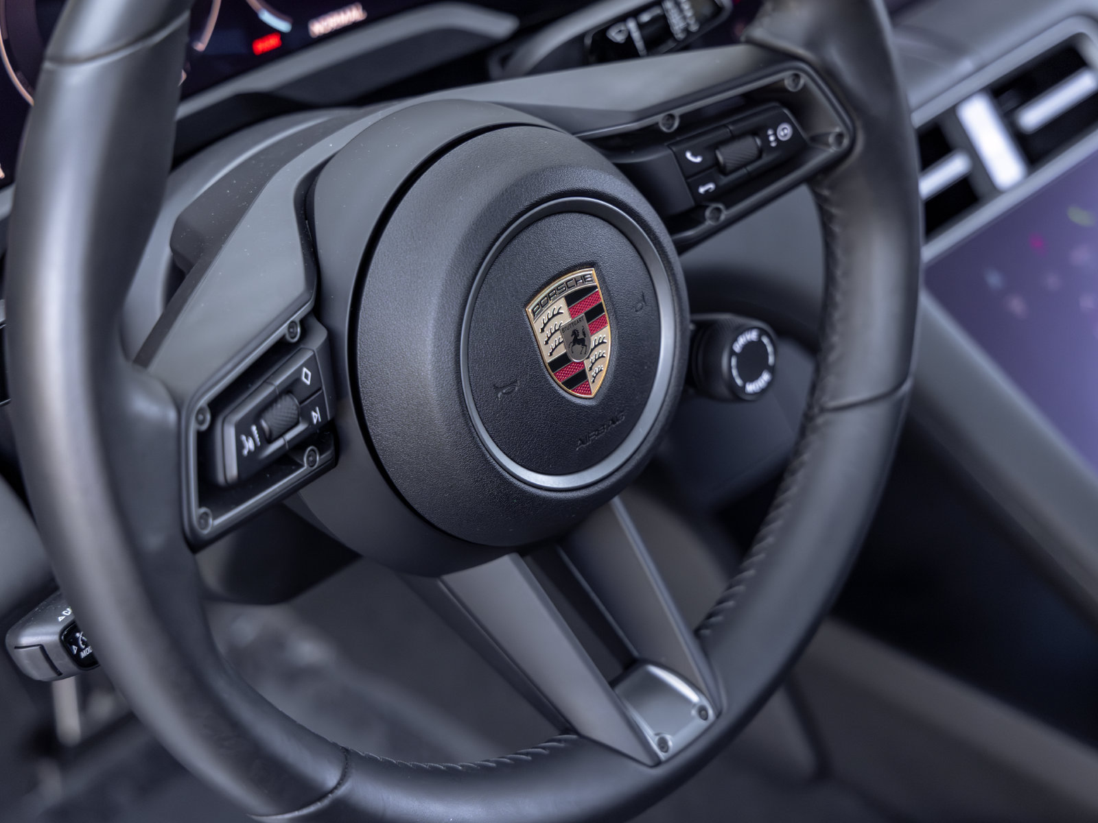Certified 2025 Porsche Taycan RWD image 38