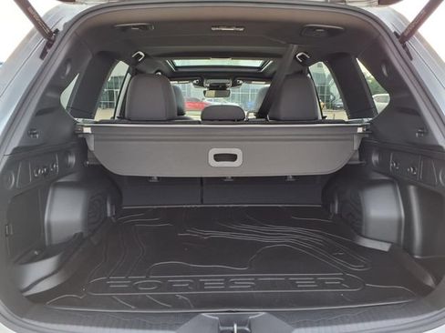 Certified 2025 Subaru Forester Premium AWD/4WD image 9