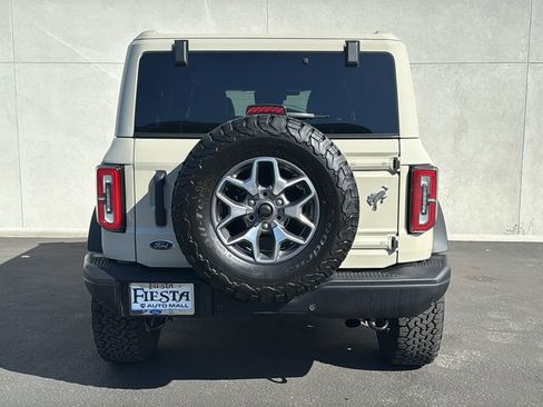 Certified 2025 Ford Bronco Badlands image 3