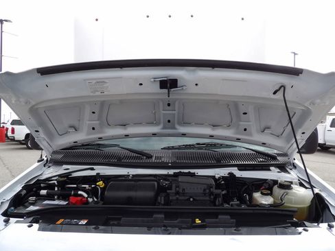Used 2022 Ford E-450 and Econoline 450 Super Duty image 35
