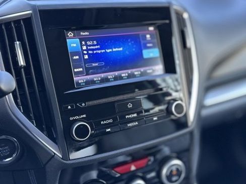 Used 2023 Subaru Forester Premium image 11