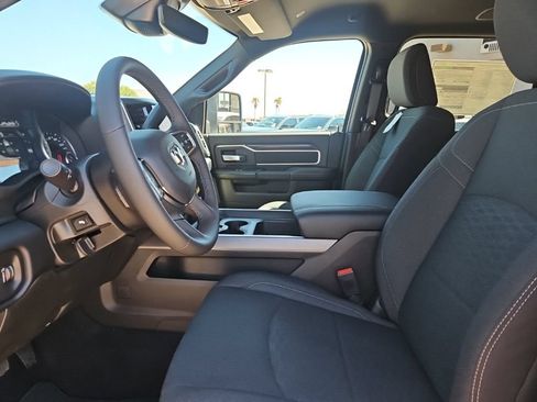 New 2026 RAM 2500 Big Horn AWD/4WD image 18