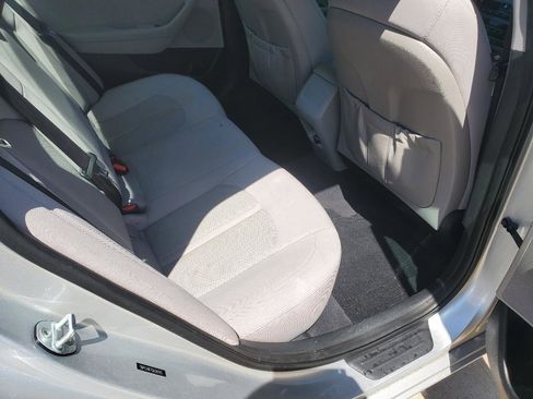 Used 2016 Hyundai Sonata SE FWD image 7