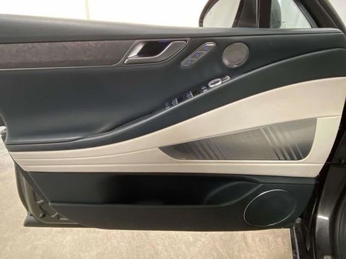 Used 2024 Genesis G80 image 12