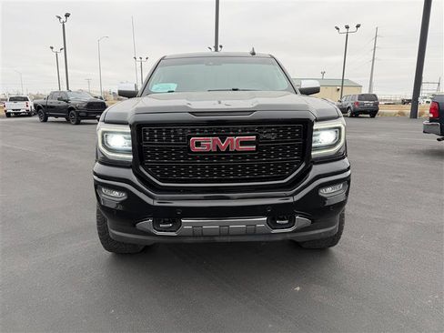 Used 2018 GMC Sierra 1500 Denali w/ Denali Ultimate Package image 3